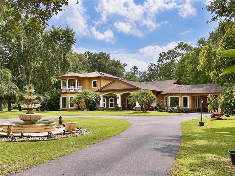 Listing photo 1 for 3900 Reaves Rd