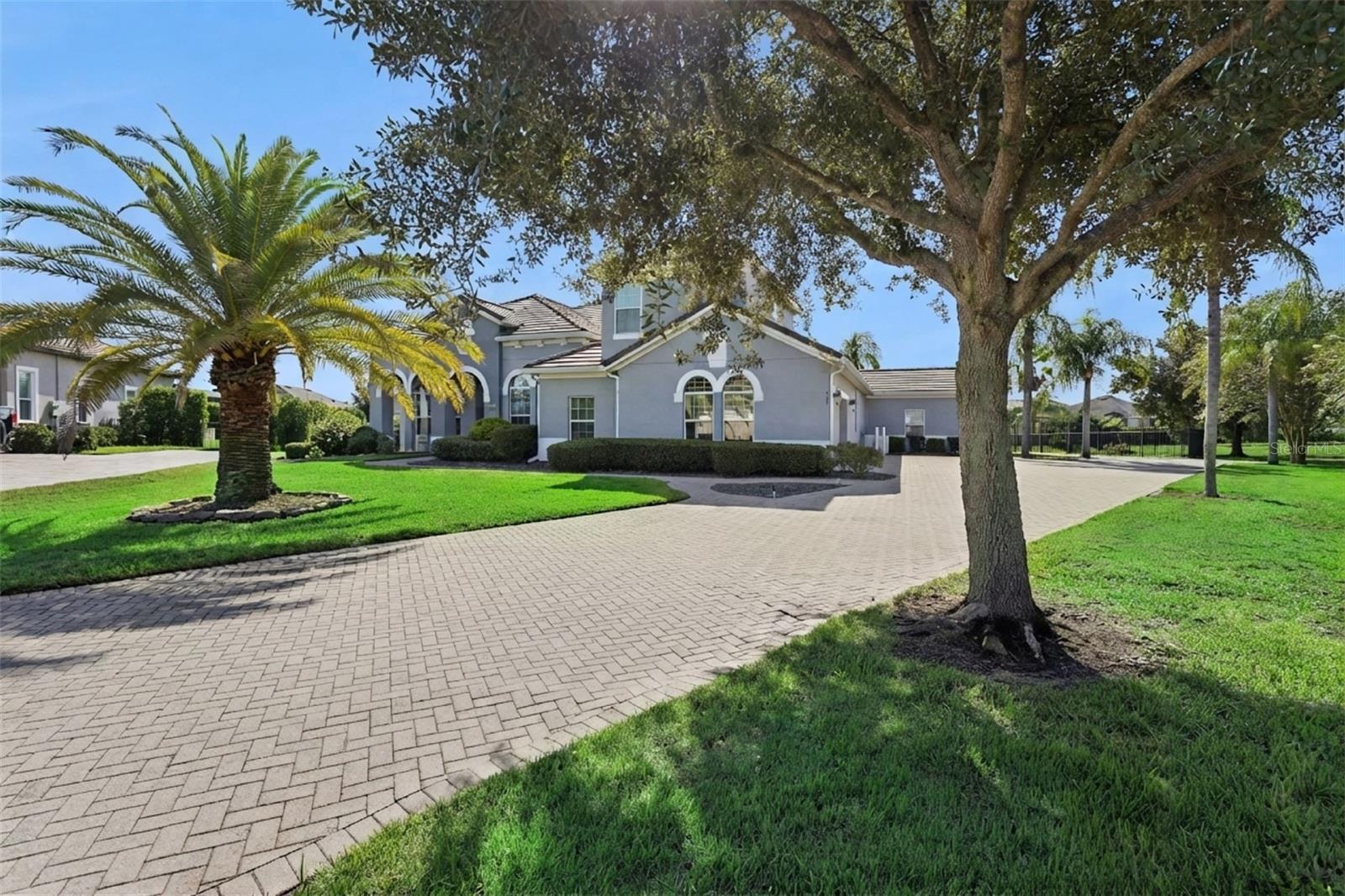 Listing photo 3 for 3065 Murano Ct