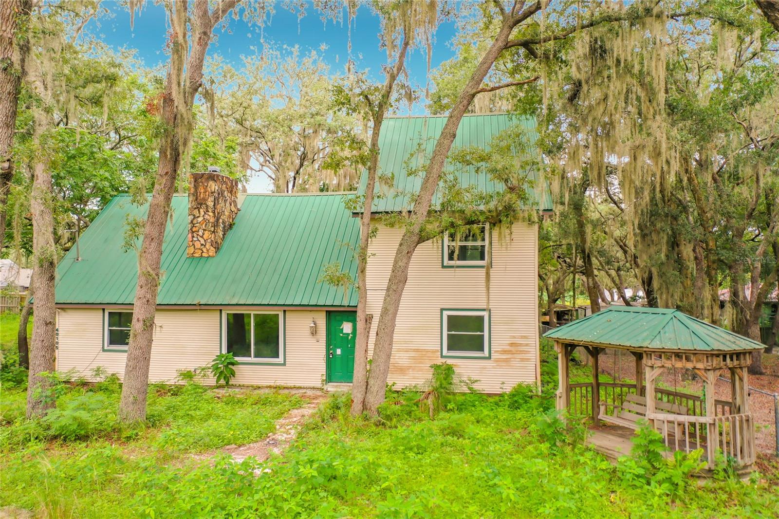 Listing photo 1 for 40105 Palm St