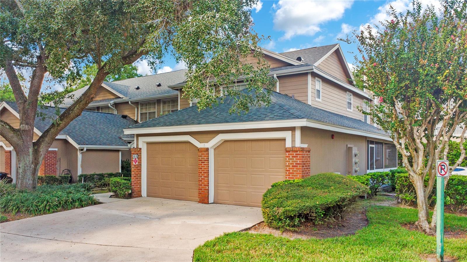 Listing photo 1 for 668 Post Oak Cir #116