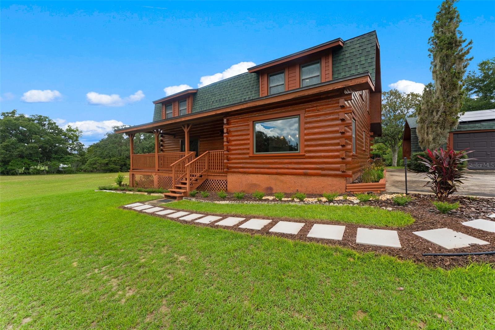 Listing photo for 15551 Vinola Ct