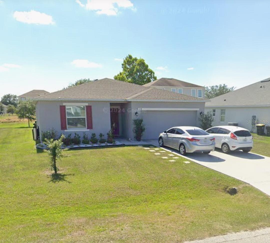 Listing photo 2 for 618 James Ct