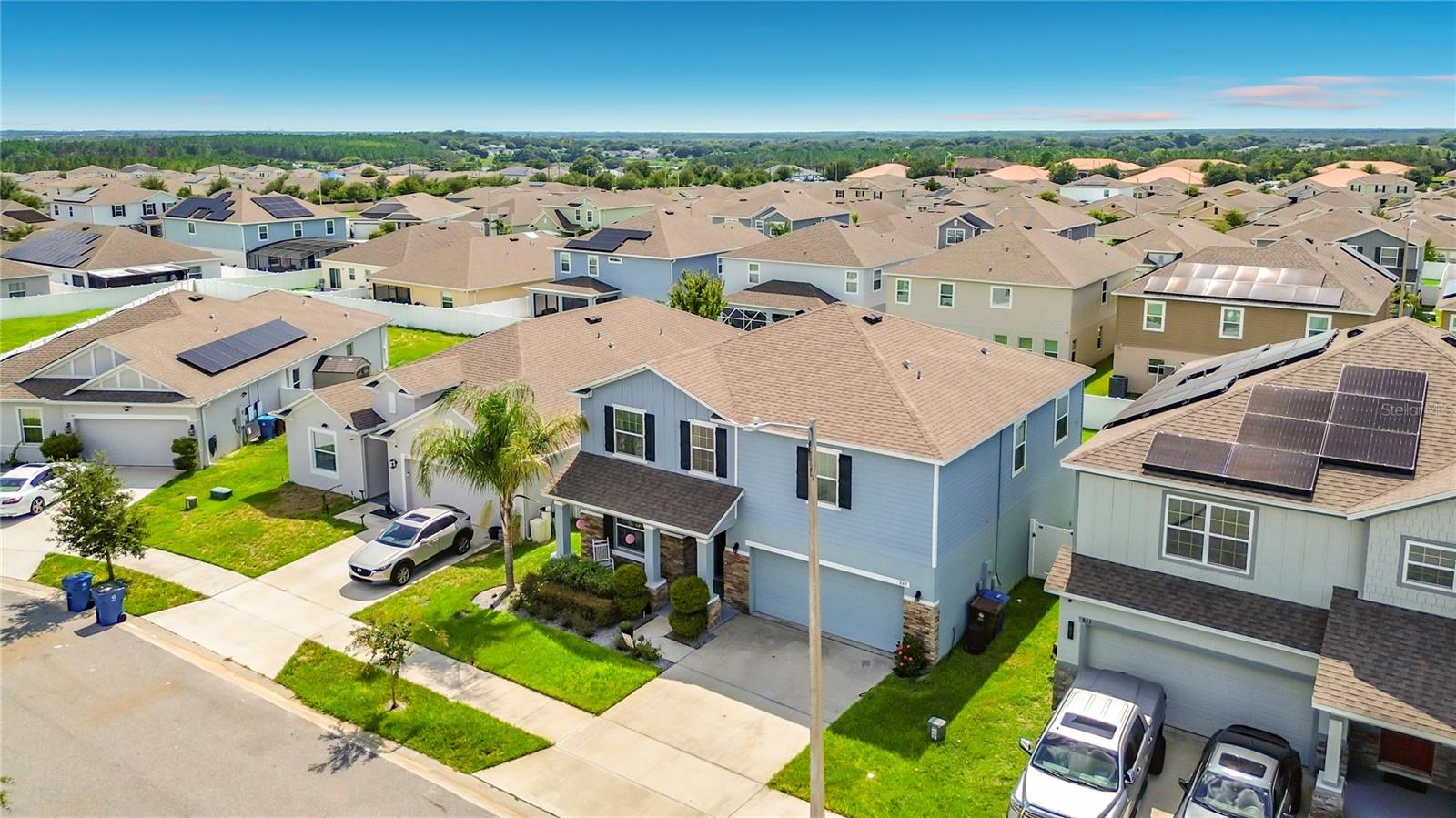 Listing photo 2 for 847 Fillmore Ct