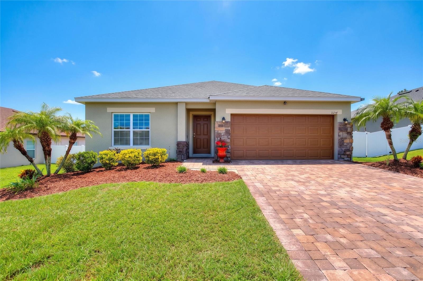 Listing photo for 10254 Lenox St