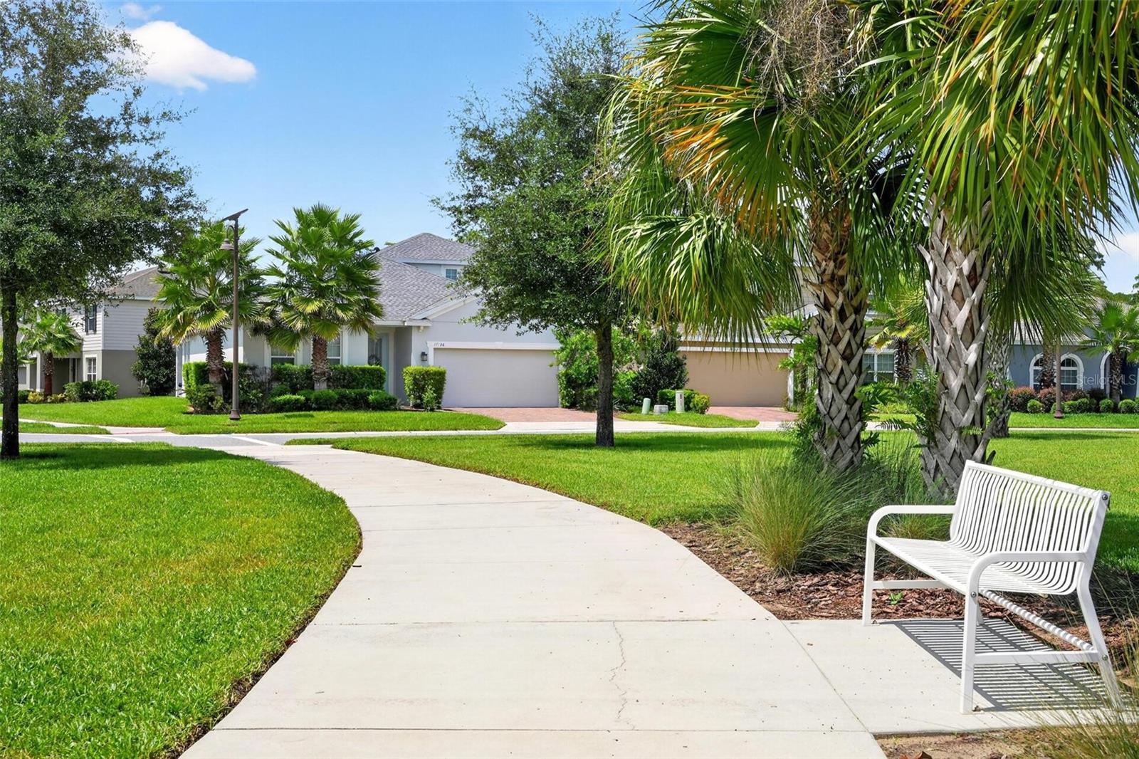 Listing photo 2 for 17136 Goldcrest Loop