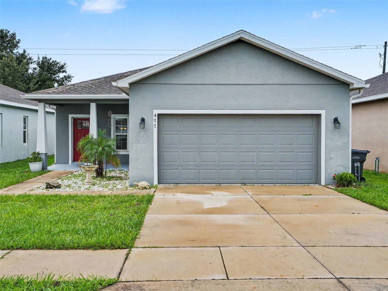 Listing photo 1 for 477 Kensington View Dr