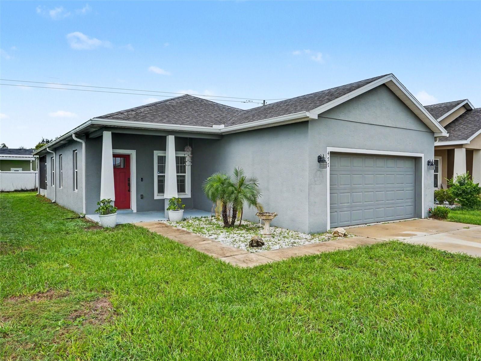 Listing photo 3 for 477 Kensington View Dr