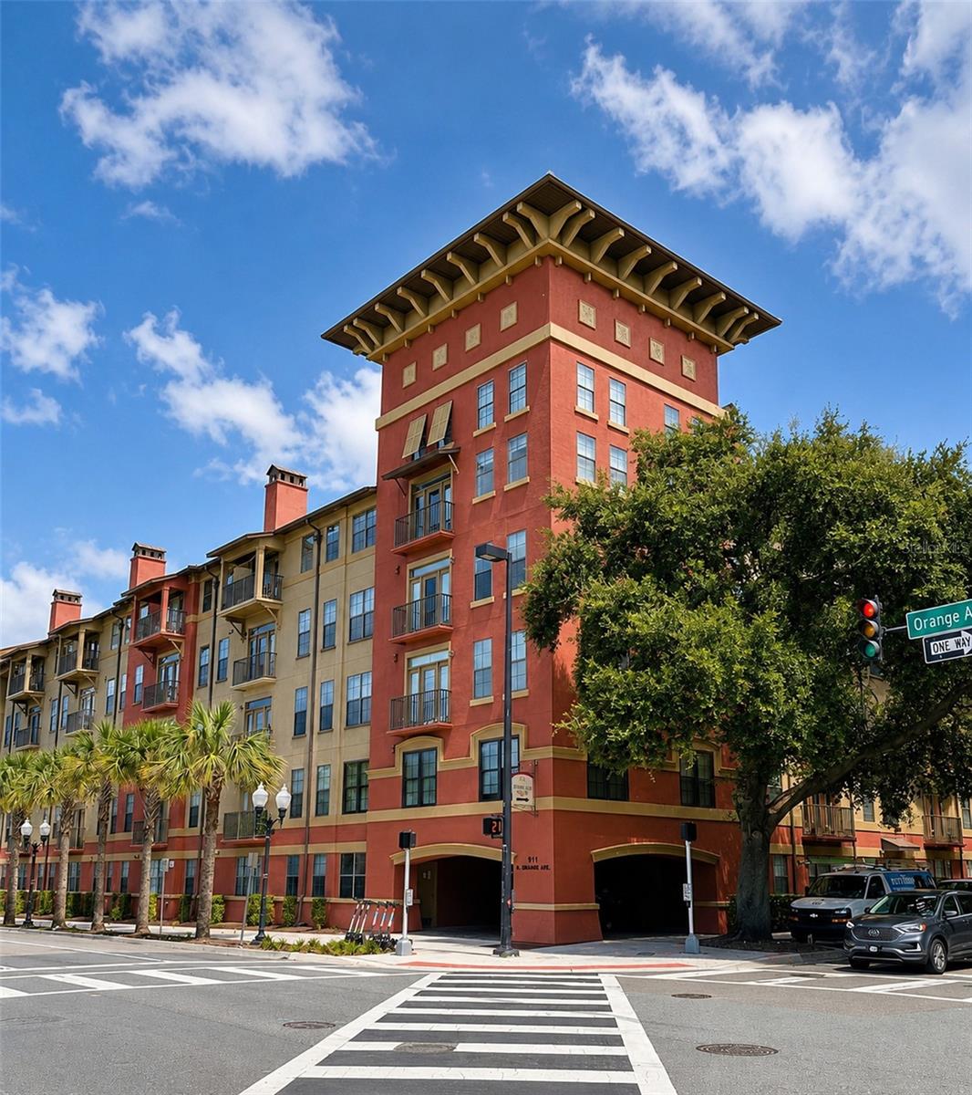 911 N ORANGE AVENUE Unit 252