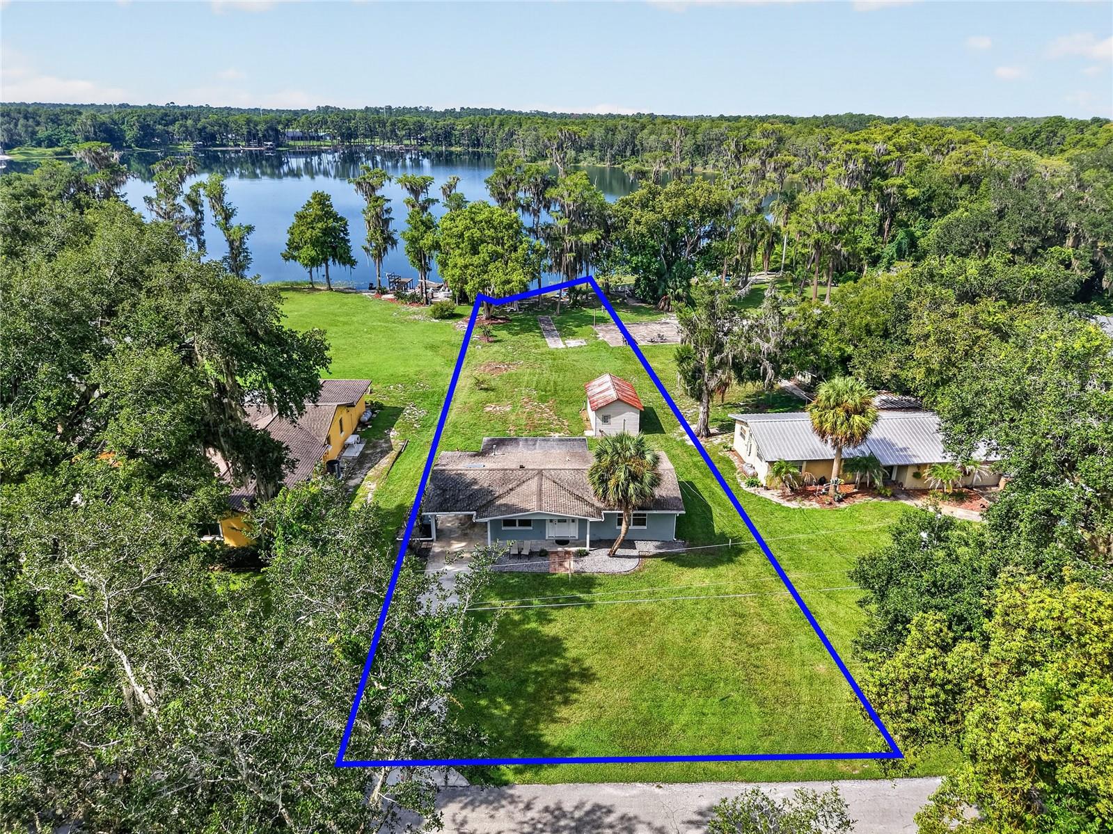 Listing photo 3 for 36345 Clear Lake Dr