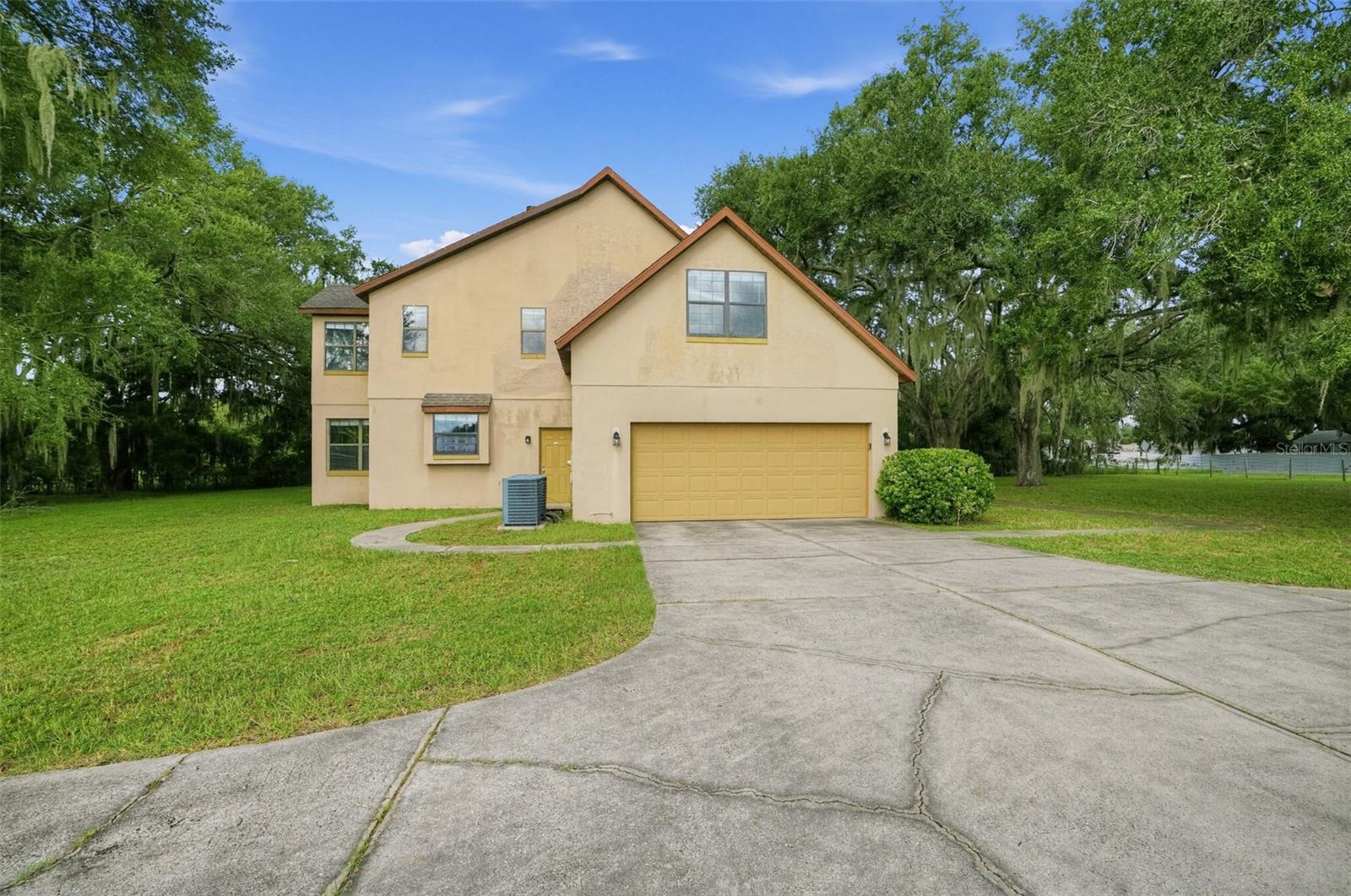 Listing photo 1 for 32922 N Whitney Rd