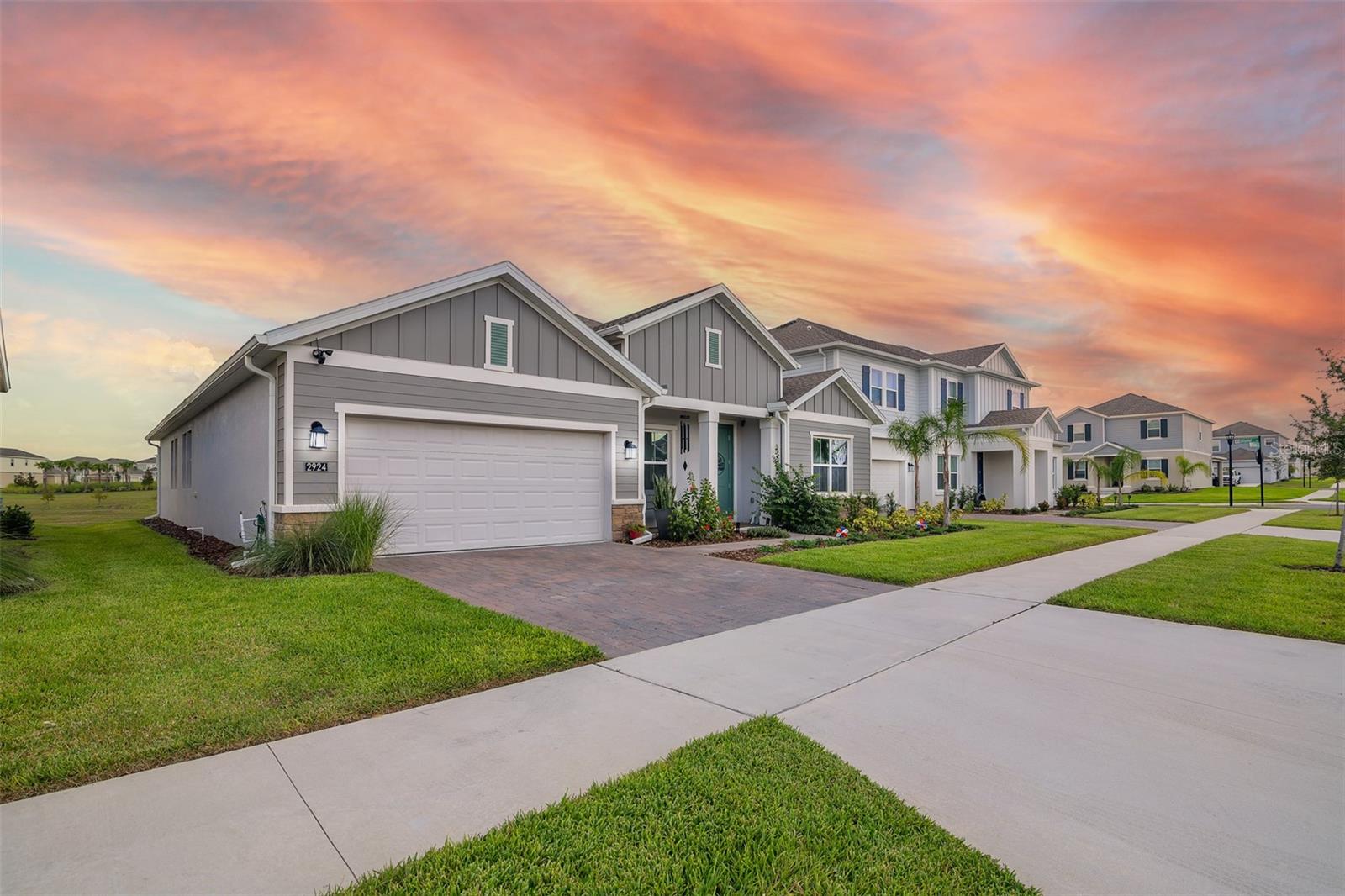Listing photo 1 for 2924 Fitness St