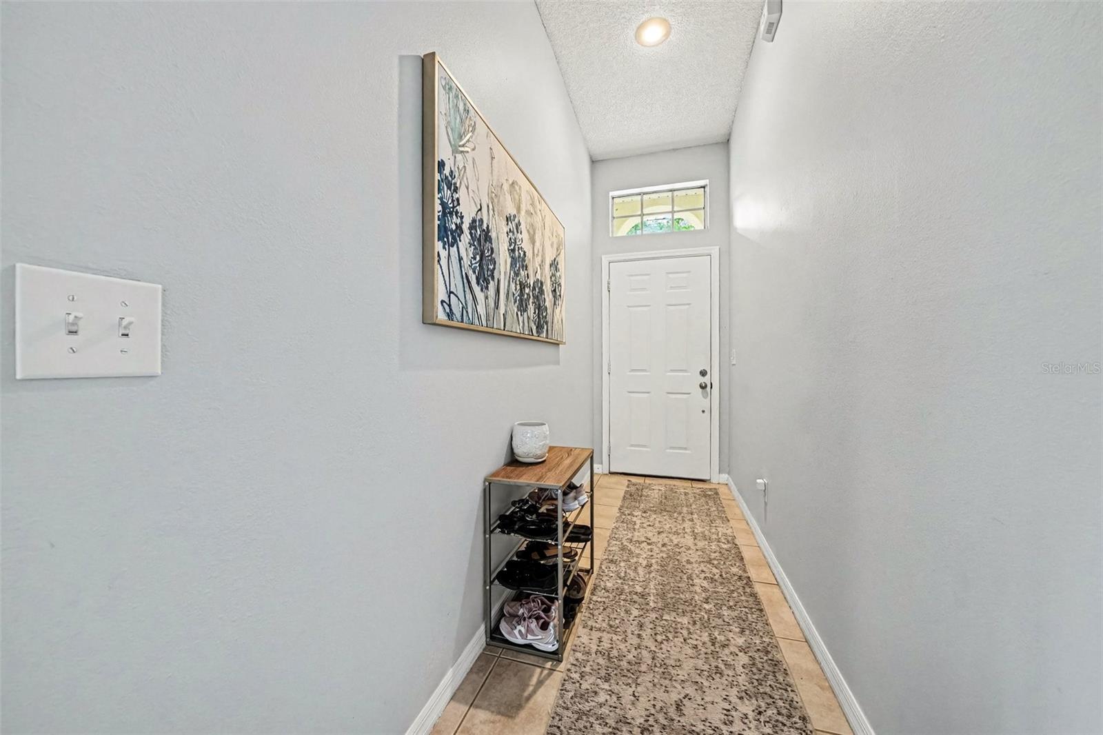 Listing photo 2 for 30944 Teho St