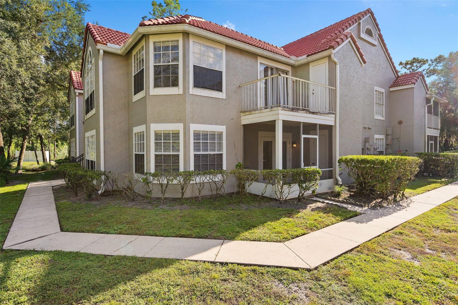 Listing photo 1 for 1141 Exceller Ct #107