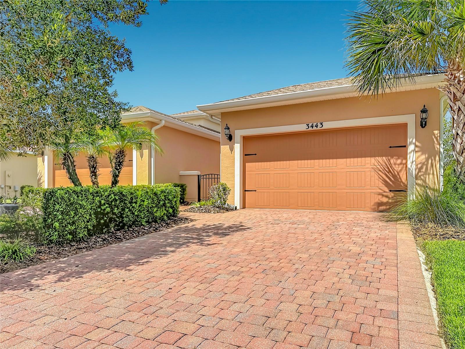 Listing photo 1 for 3443 Fallbrook Dr