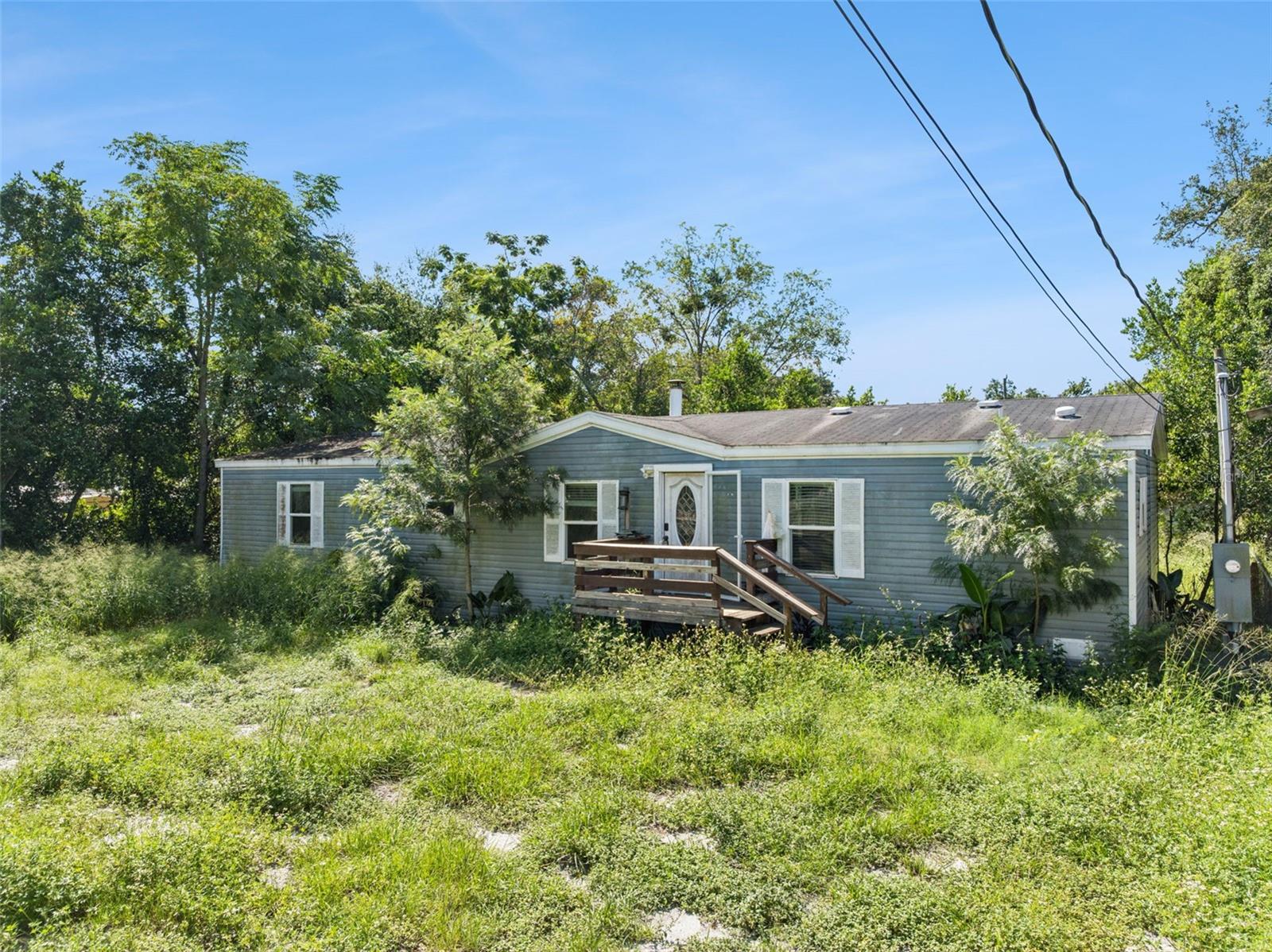 Listing photo 1 for 11600 Rancho Dr