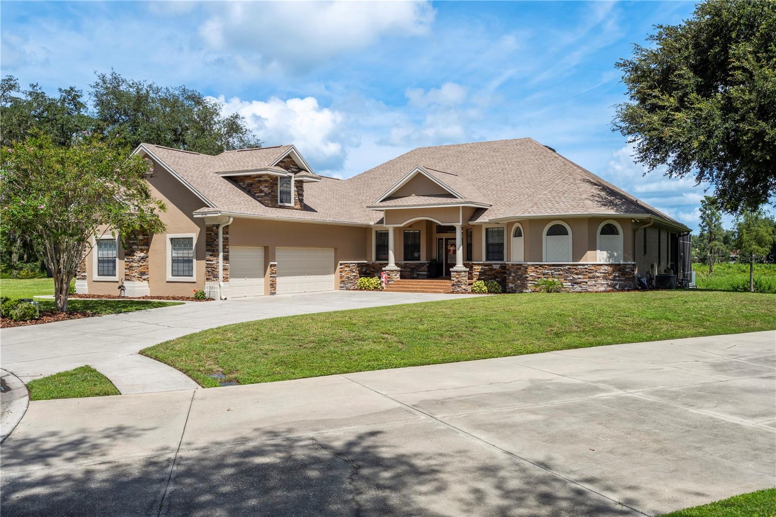 Listing photo for 8041 Margate Way