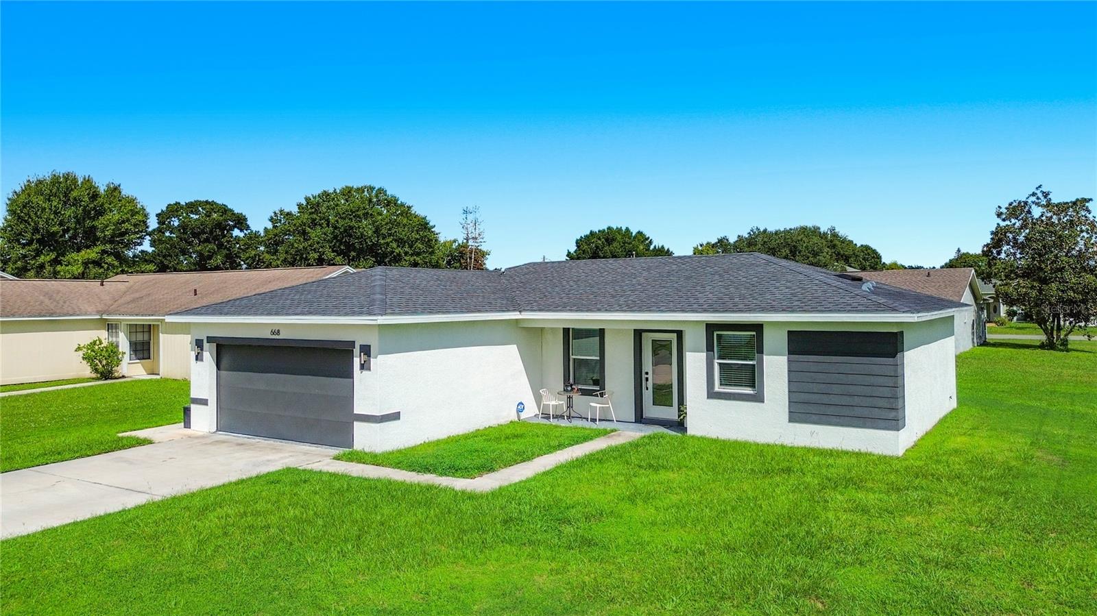 Listing photo 2 for 668 Dromedary Ct