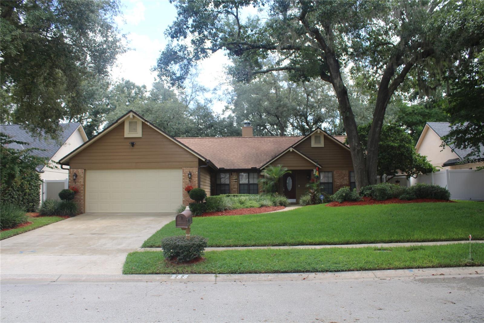 288 RINGWOOD DRIVE