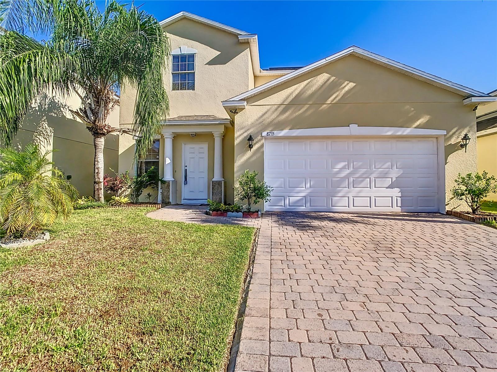 8735 ISLA BELLA DRIVE