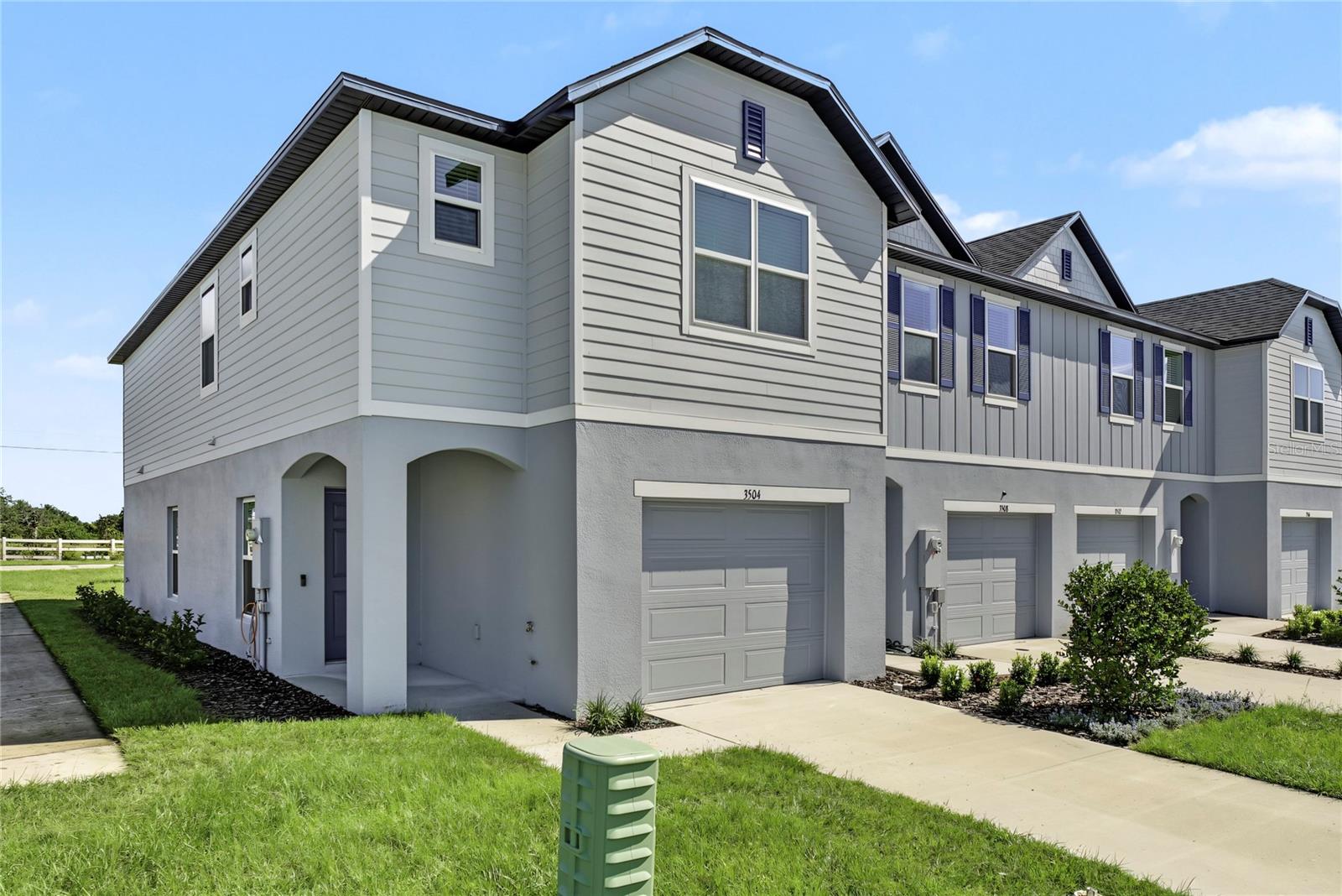 Listing photo 1 for 3504 Eagles Crossing Way