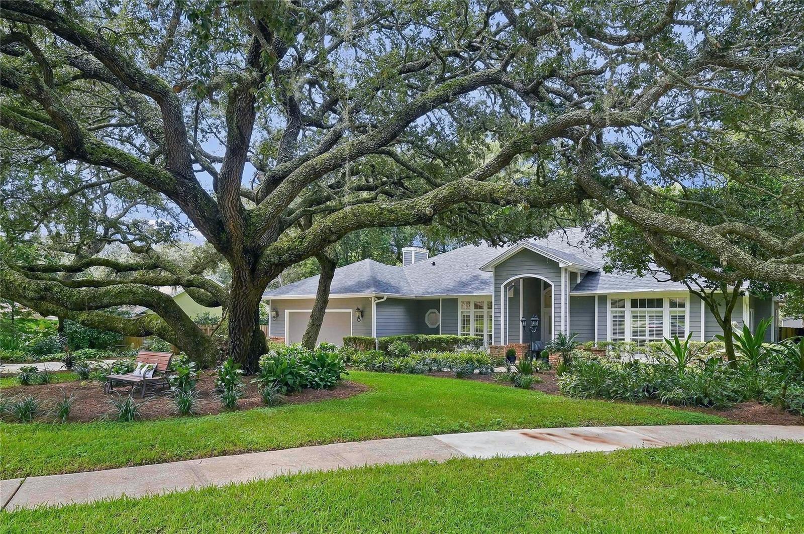 618 CROOKED PINE COURT