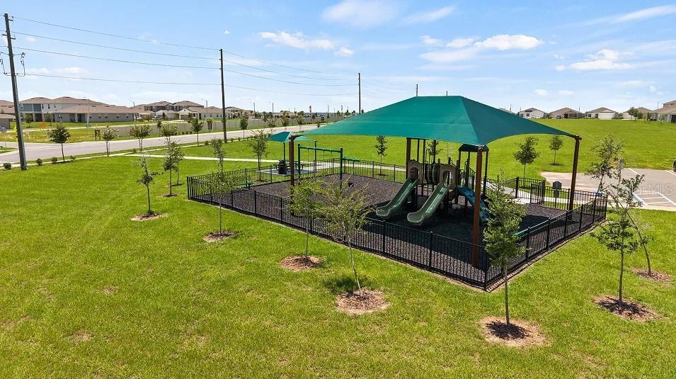 Listing photo 3 for 2130 Parsley Dr