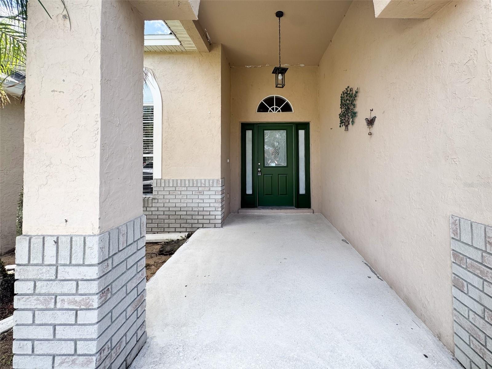 Listing photo 2 for 14706 Peppermill Trl