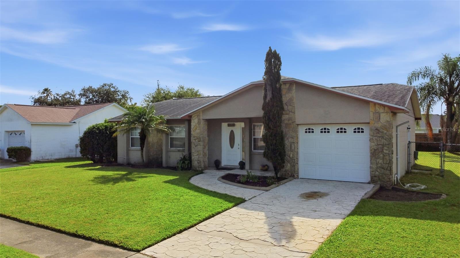7610 AUTUMN PINES DRIVE