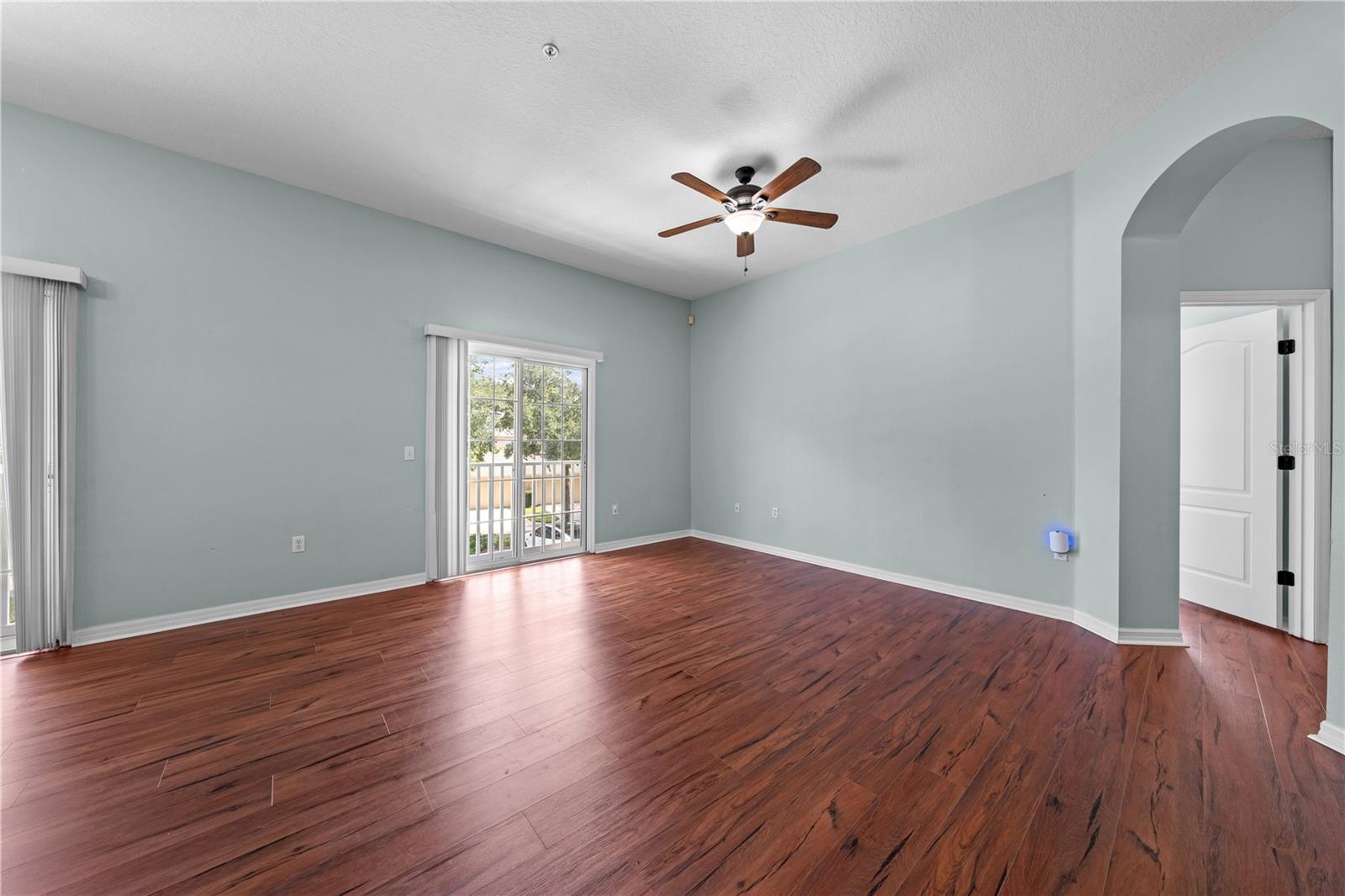 Listing photo 3 for 7107 Red Lantern Dr #7107