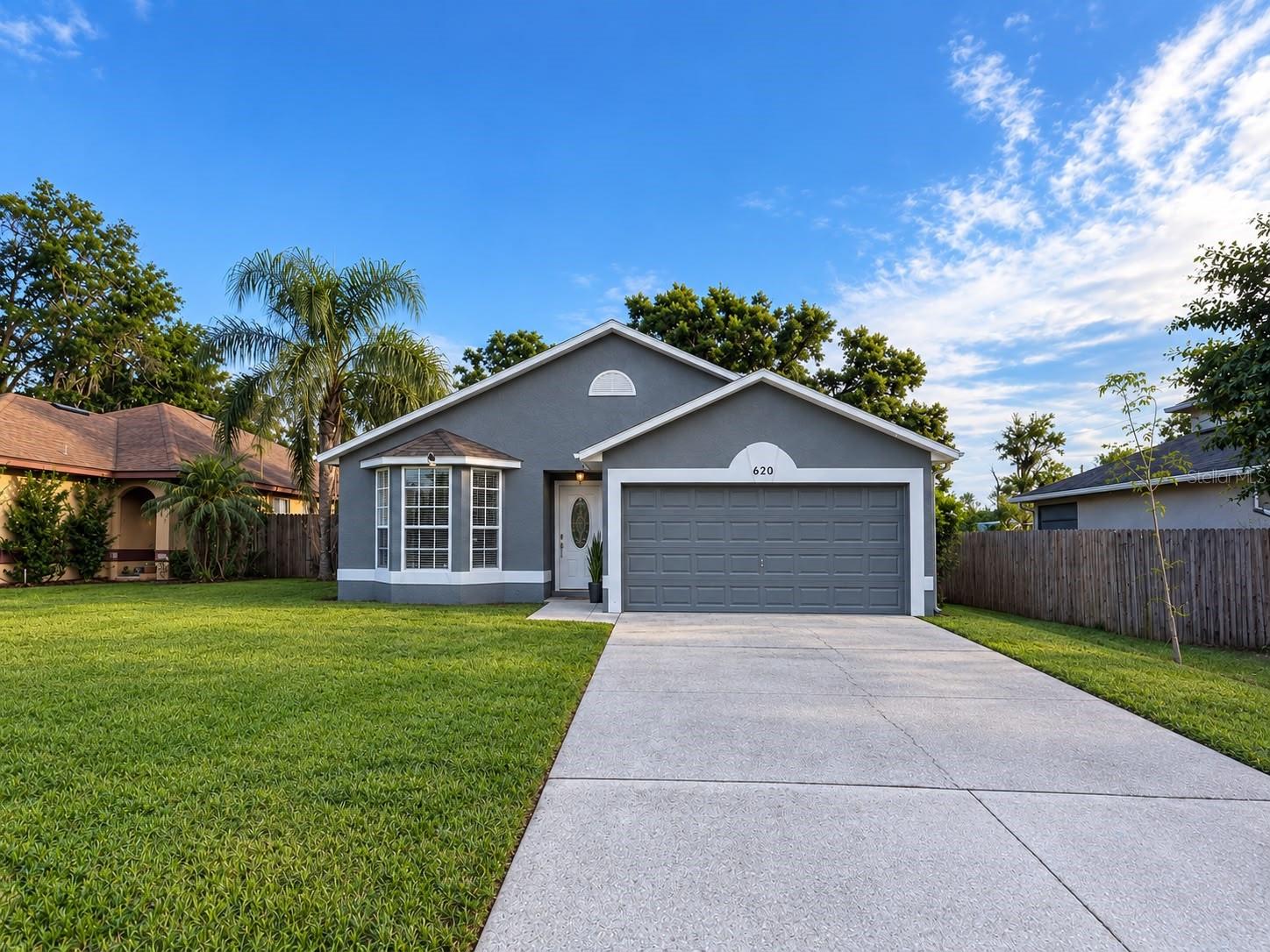 520 E MAGNOLIA AVENUE