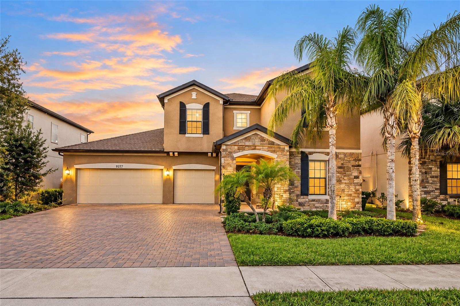 Listing photo 1 for 9277 Royal Estates Blvd