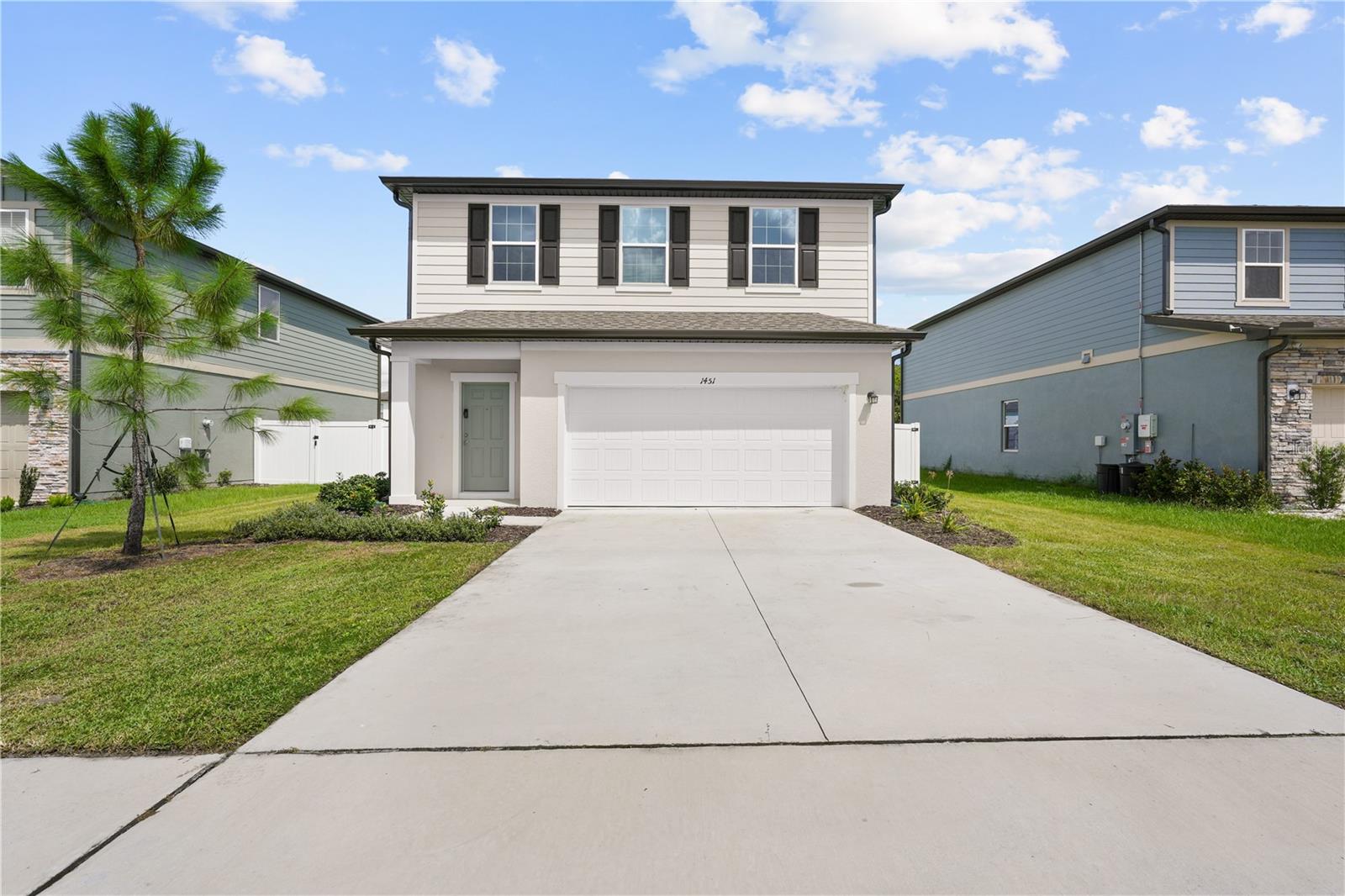 Listing photo 1 for 1451 Dalkeith Cv