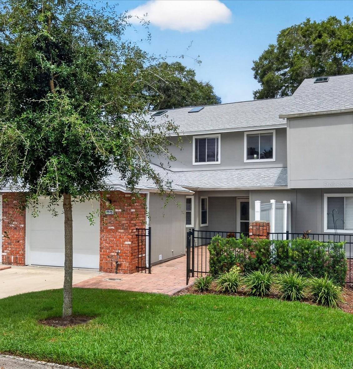 Listing photo 1 for 611 Chestnut Oak Cir #113