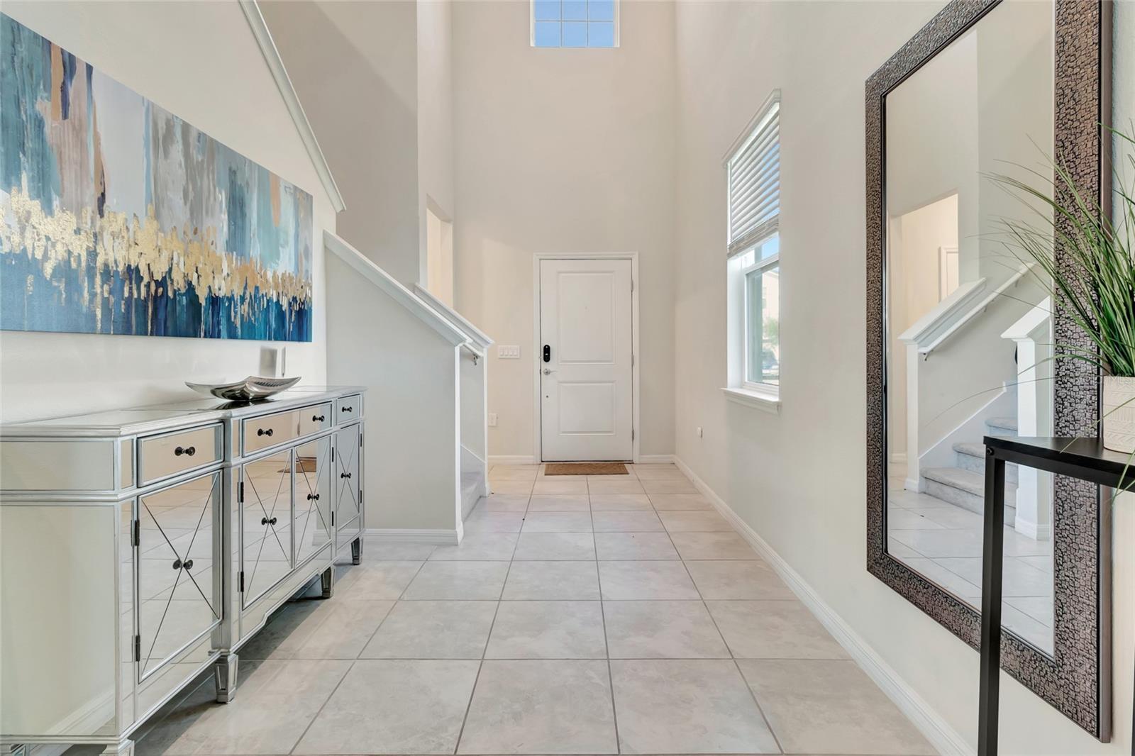 Listing photo 3 for 7312 Oakmoss Loop