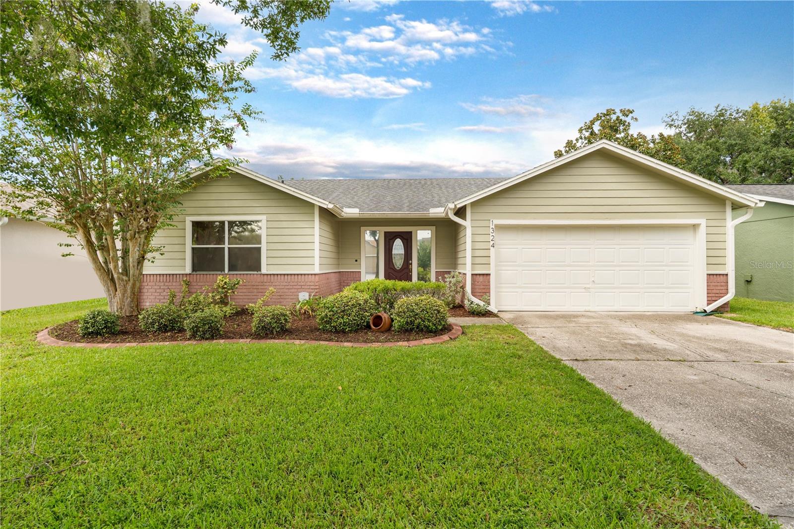 1324 SILVERTHORN DRIVE