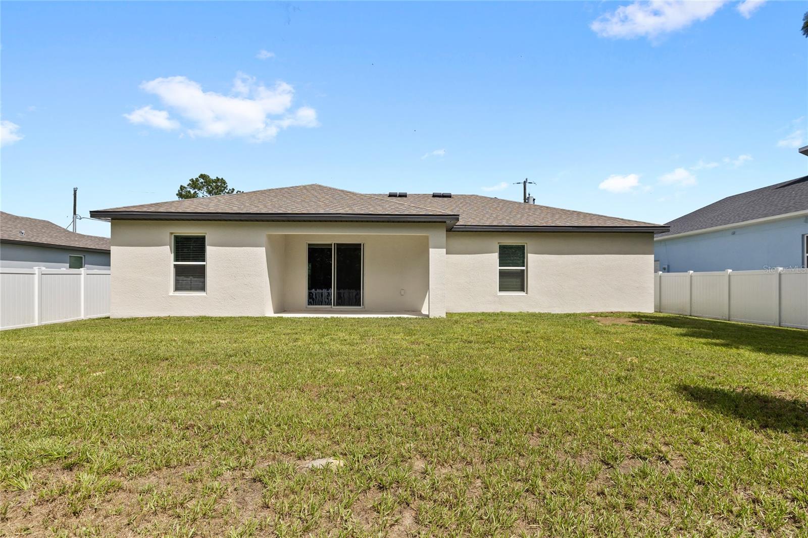 Listing photo 3 for 318 Bowfin Ct