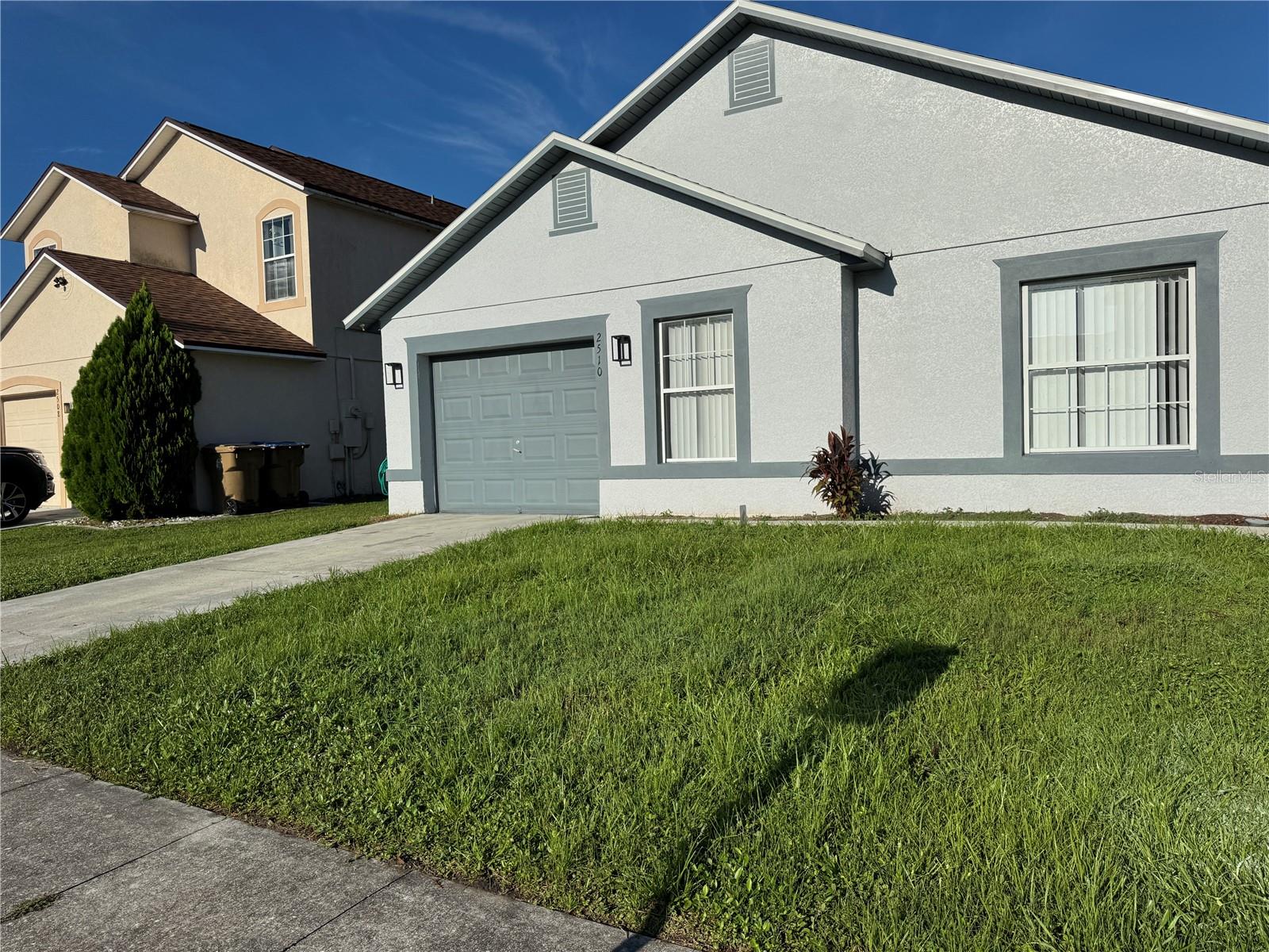 Listing photo 2 for 2510 Hamlet Ln