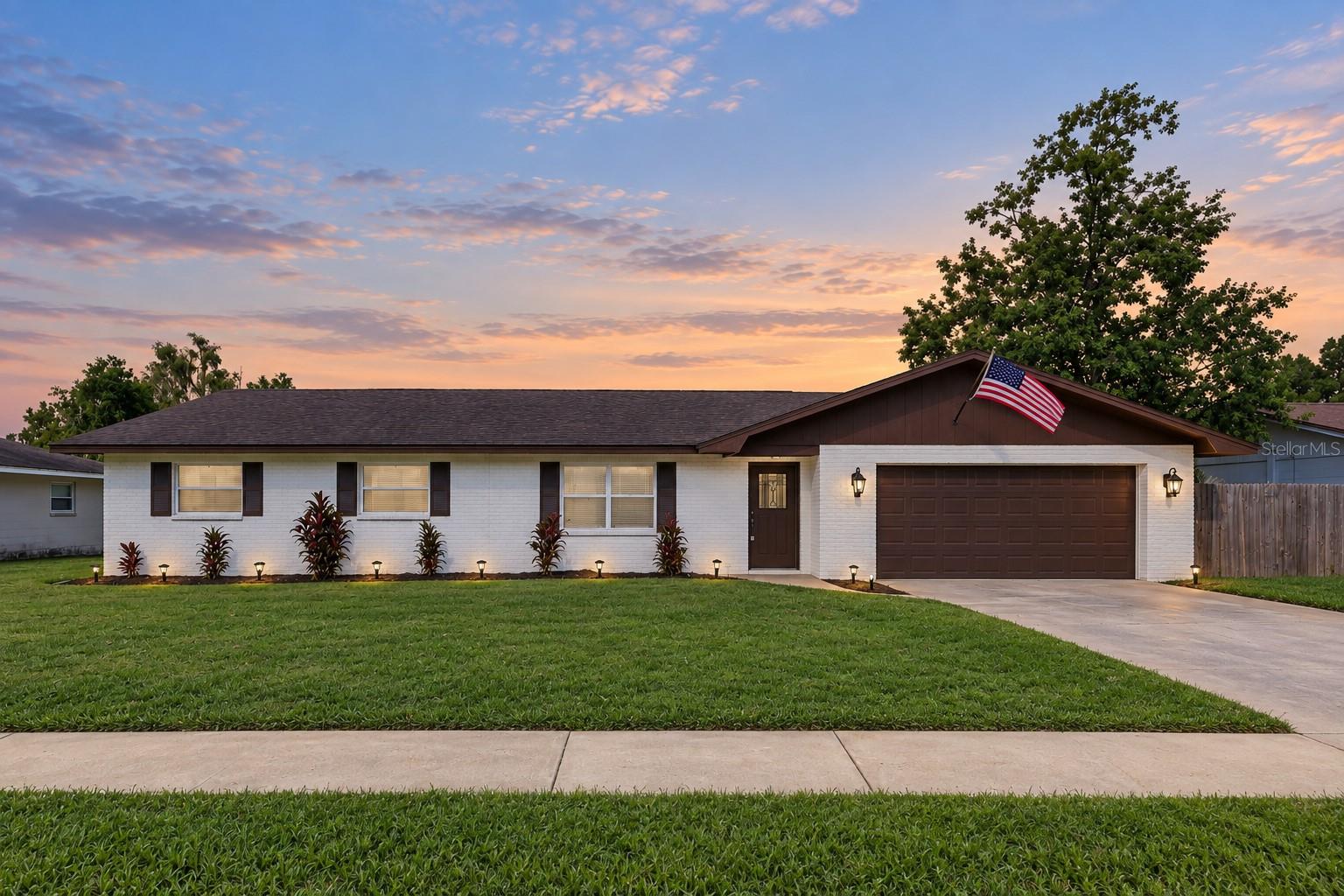 Listing photo 1 for 6029 Christina Dr E