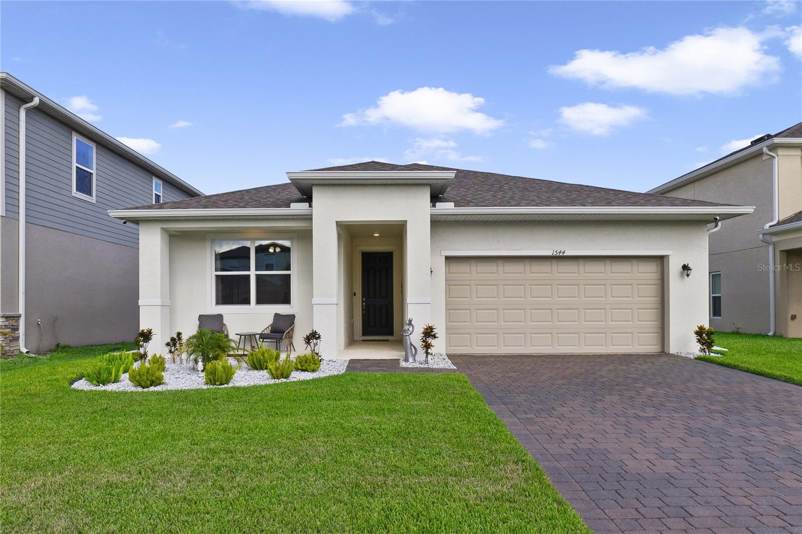 Listing photo 1 for 1544 Wynell St