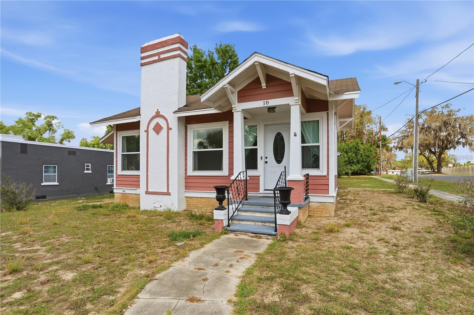 Listing photo 2 for 18 E Orange St