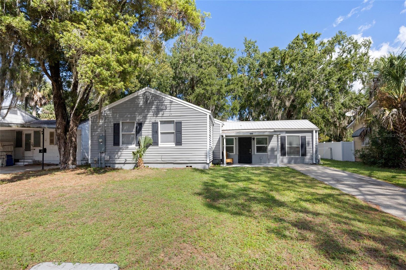 Listing photo for 1202 Sumter St