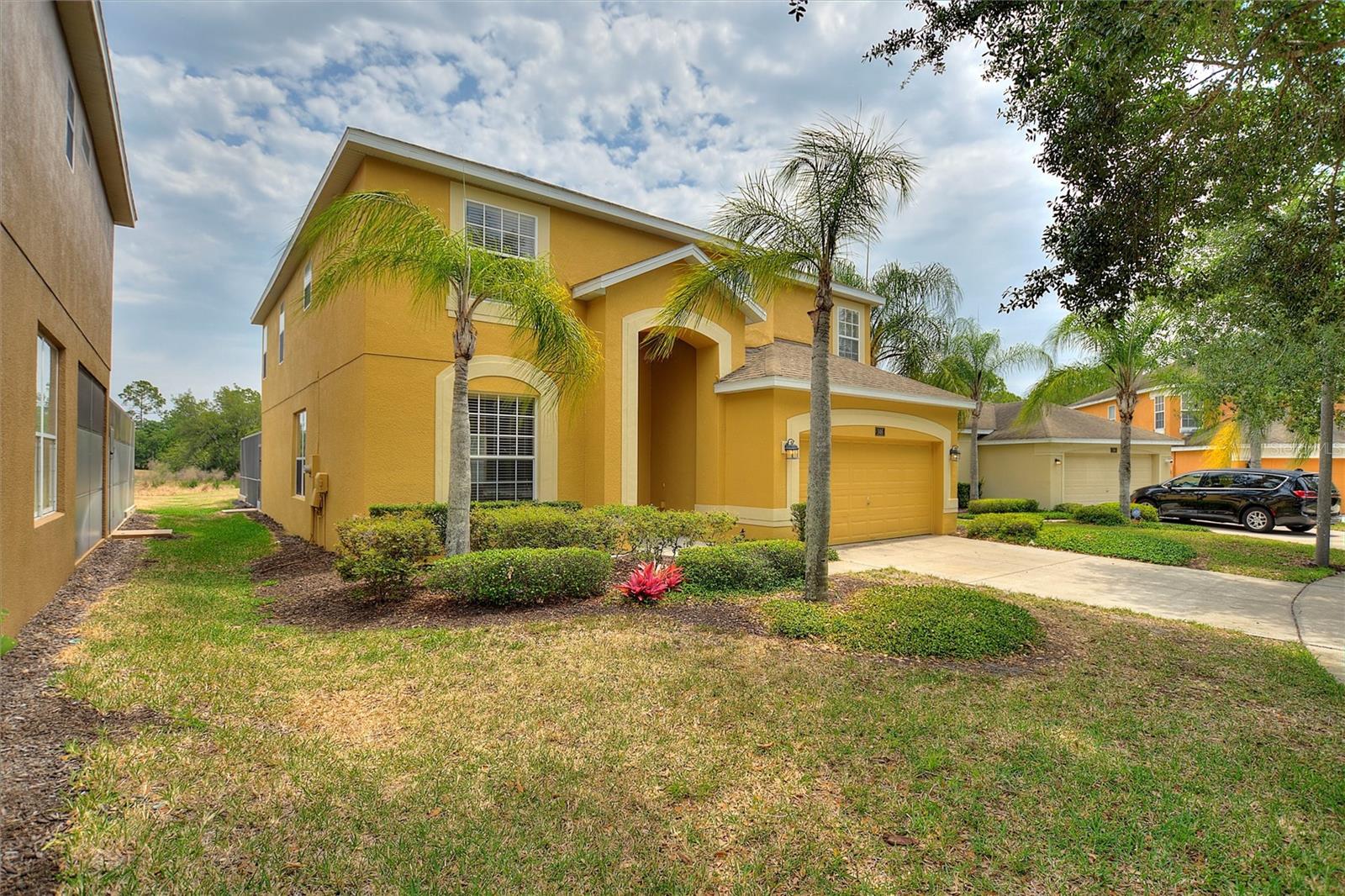 Listing photo 3 for 146 African Daisy Ct