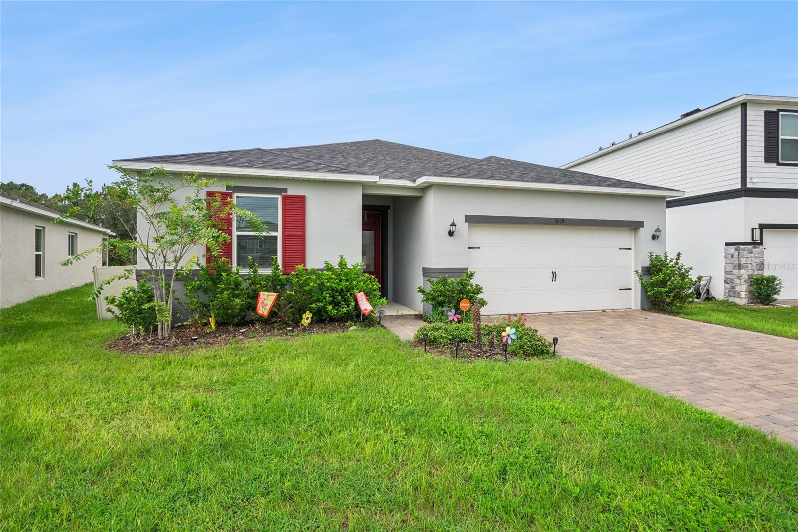 Listing photo 3 for 3019 Sanctuary Dr