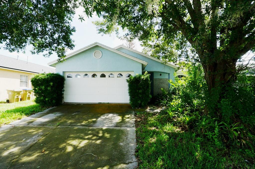 1523 INDIAN OAKS TRAIL