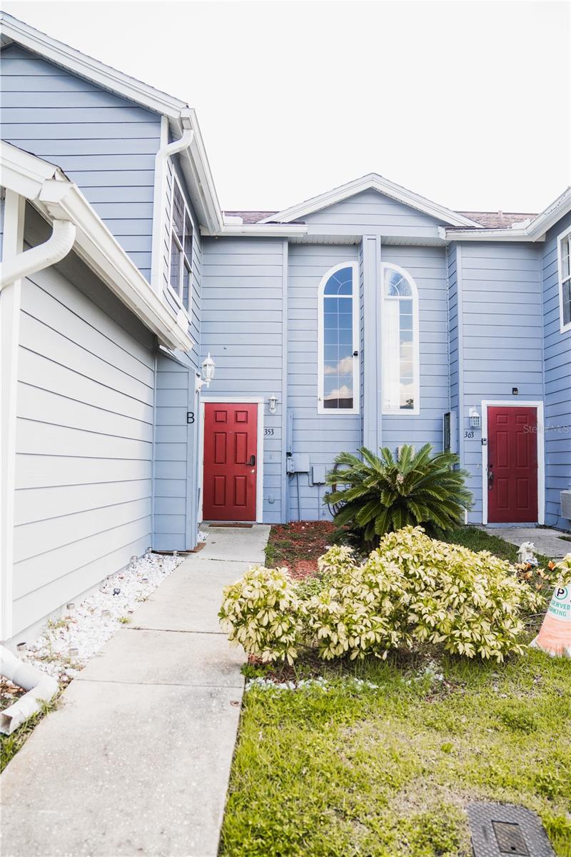 Listing photo 1 for 353 Caribbean Dr #110
