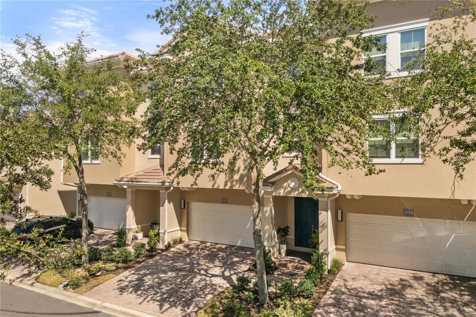 1247 BOLTON PLACE