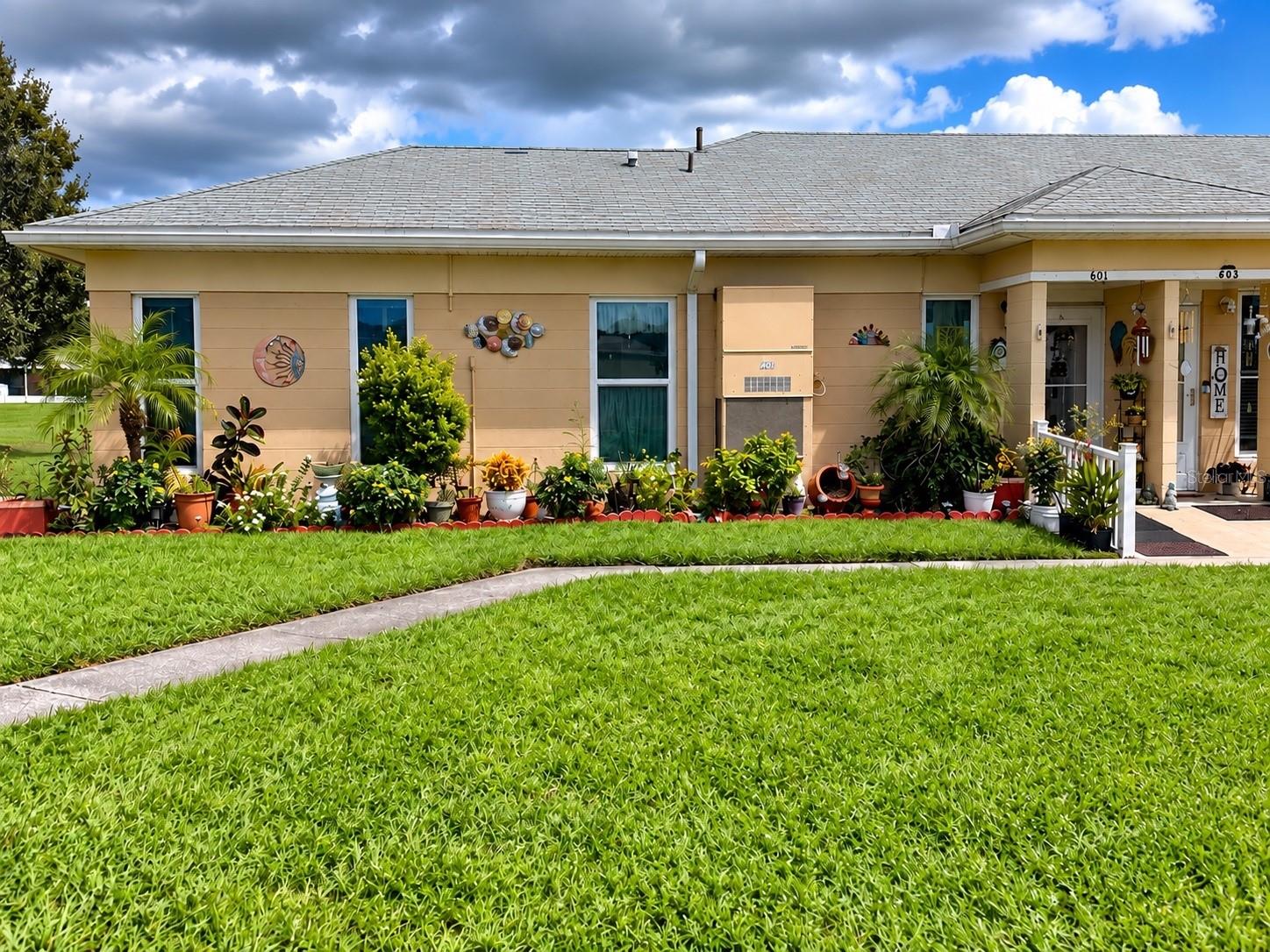 Listing photo for 601 Club Cir