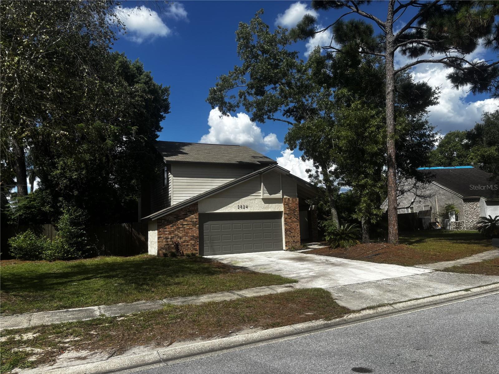 2824 CHARMONT DRIVE