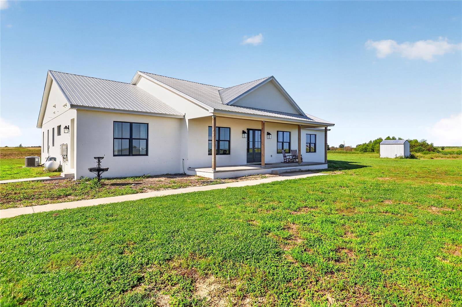 Listing photo 3 for 5771 Weita Rd