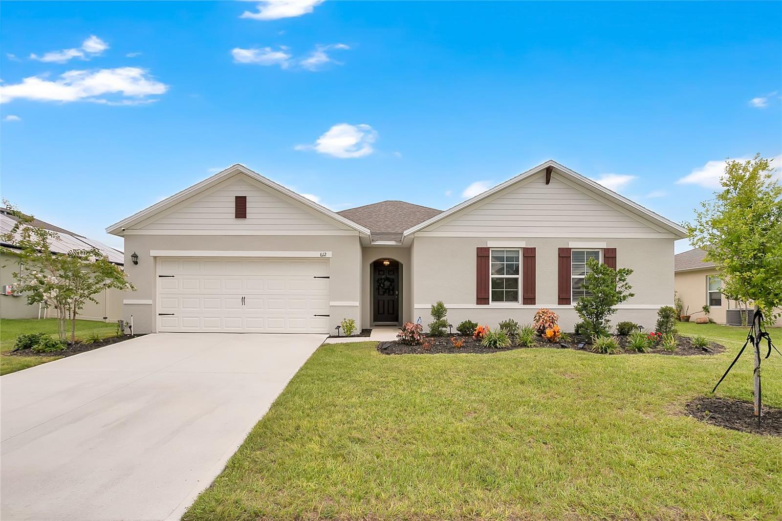 Listing photo 1 for 612 Auburn Grove Ter